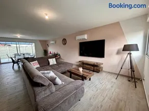 Maison Rosa - Maison moderne cozy avec extérieur - Image 1