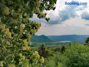 Barkóca és Szépkilátás Vendégház / Cabin - Image 1
