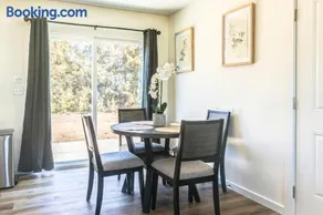 Stylish New Construction Home - Image 3