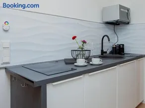 Zwick Apartments - Image 4