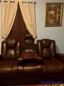 Stylish, Cozy 2BR Private Apt, 2nd Floor, Scenic View, Well-Appointed, Near Providence, MA, RI Line, I-95 Access - Image 4