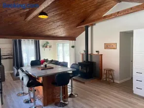 Cozy chalet near the beach - Image 4