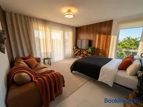 MONROE APART HOTEl - Image 2