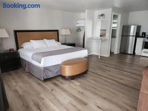 The Lake Huron Resort - Image 2