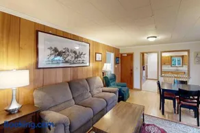 Comfy duplex with peekaboo ocean views private hot tub & easy beach access - Image 3