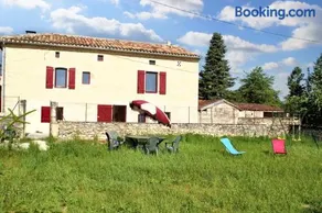 Maison chaleureuse à Lalbenque avec jardin clôturé - Image 2