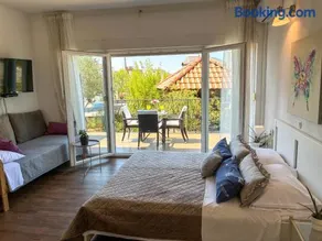 WhiteHouse Brodarica STUDIO apartments - close to Beach with Restaurant - Image 4