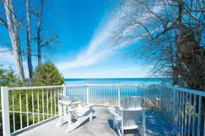 146 Peaceful 3BR Lakeside Retreat for Families - Image 3