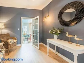 3 Bed in Eastbourne oc-ehc01 - Image 5