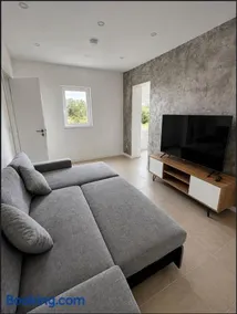 PineHills - Image 3