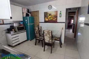 Casa com piscina pertinho do mar Centro de Mariluz - Image 3