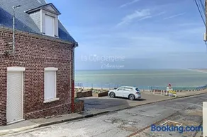 AM 57 - The Blue House - Image 1