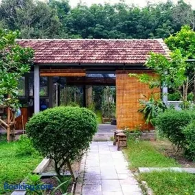 Vườn Nhà Ngoại Garden Homestay - Image 3