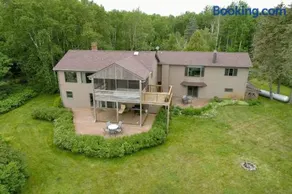 Bark Point Retreat - Image 1