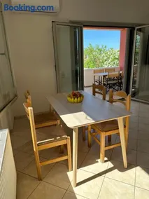 Vasilakis home - Image 1