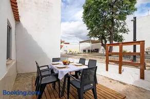 Pina House - Image 1