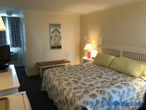 Adams Ocean Front Resort - Image 4