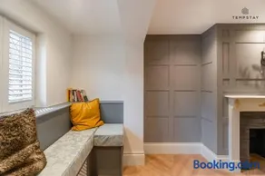 STYLISH HOME WITH FREE PARKING - 10 MINS TO LEGOLAND! - By Tempstay - Image 4