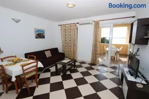 Apartments Ana - Kustići - Image 4