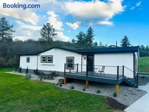 Hier Hideaway - Hot Tub - Fire Pit - King Beds - Image 1