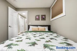 Newly renovated 2 bedroom basement suite - Image 5