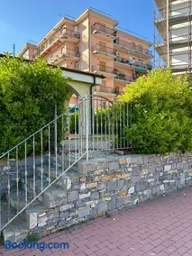La casa di Mauro - Posto auto privato gratuito - Mare e ciclabile a pochi passi - Image 3