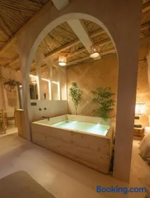Ibiza Breeze With Jacuzzi - Image 2