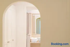 Skiathos Luxury Villa 2 Bedroom Villa Dyo Vromolimnos - Image 1
