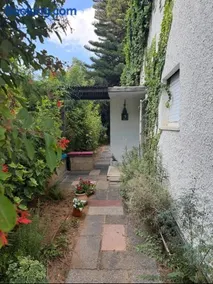 Cottage near the beach - Image 3