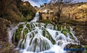 El Salto del Agua Auténtico El Molino de la Cascada Orbaneja - Image 1