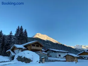 Living Mountain Lodge - Image 3