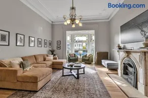 Spacious Second Empire Suite at the Platt Mansion - Image 1