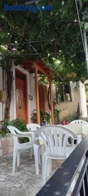 Maroudas Traditional Guest House - Image 2