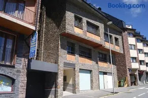 Apartamentos Borruscall - Image 2