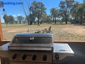 5 Star Off Grid Farm Retreat - Image 2