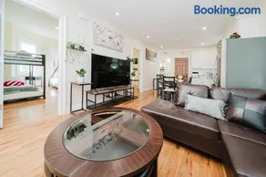 14-1- 3BR Milton -Cozy Apt near Blue Hills Museum - Image 2