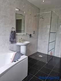 Superb 4 Bed / 3 Bath Bungalow in Mitchelstown - Image 1