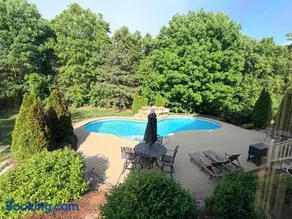 World Cup Grand Retreat Overland Park - Image 1