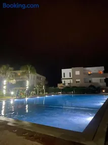 Appartement vue sur piscine et sur mer - Image 2