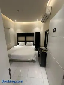 Smart Entry Room building - Image 1