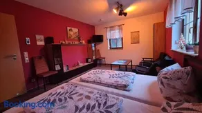 Wohnung mit Terrasse, Garten und Sauna | Haustiere erlaubt - Image 4