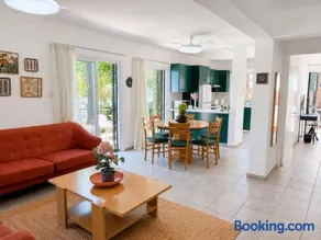 Lemon Tree Residence - walk to Kapparis Beach - Image 2