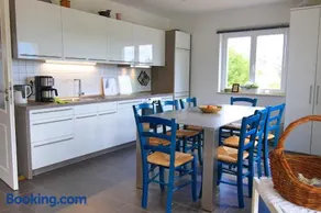 124m_Ferienhaus mit Meerblick - Image 3