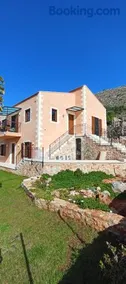Summer Villa with sea view,6 min drive from airport, near Seitan Limania beach - Image 4