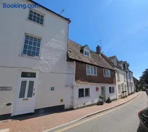 Historic maisonette cottage - Image 4