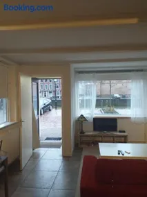 Thorbecke Canal View 45m2 Loft - Image 3