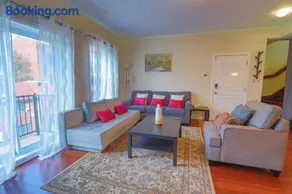 Sunset Apartment - Image 3