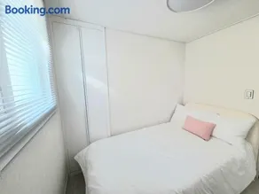 2 Bathrooms & 3 Rooms, New Elevator - Image 3