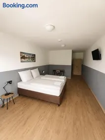 ELO STAY Nordheide 24h Check-in, Free Parking and WiFi - Image 1