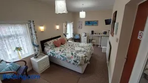Tennyson Lodge - Image 1